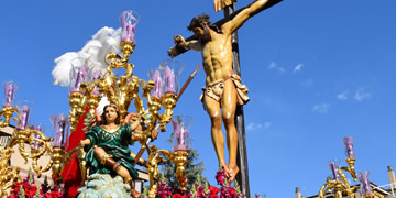 holy tuesday processions in granada