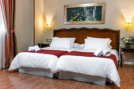 family friendly hotel reina cristina in the center of granada