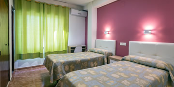 hostels with outdoor terrace in almuñecar