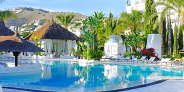 hotels with swimming pool in almuñecar