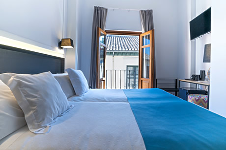 luxury blue room in puerta de las granadas