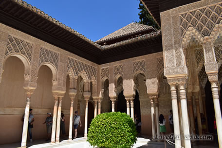 Alhambra Nasrid Palaces Royal Apartments And Courtyards