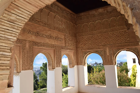three arches with views in the generalife