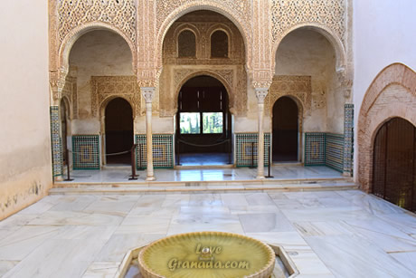 golden room courtyard