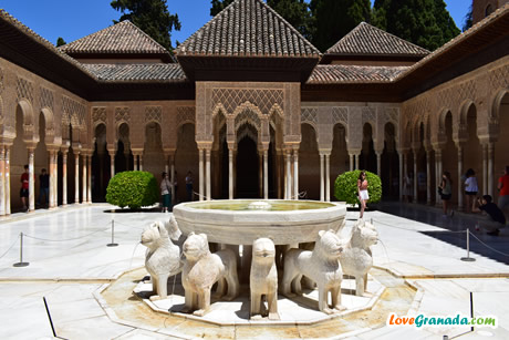 court of the lions general view