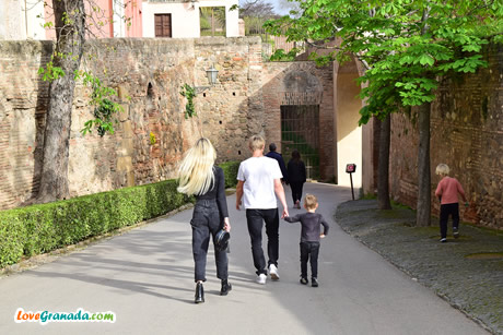 family of four at alhambra gate