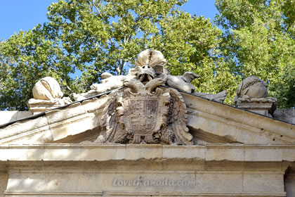 granadas gate when we access from plaza nueva