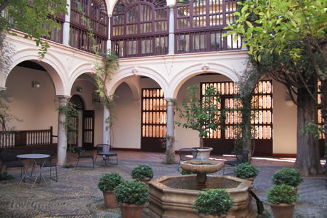 luxury hotel paradores