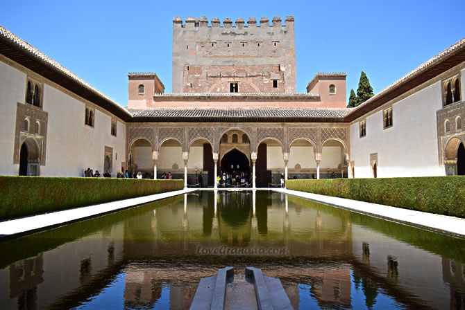 patio de comares with fountains in the alhambra