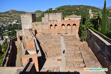 interior patio of the alcazaba