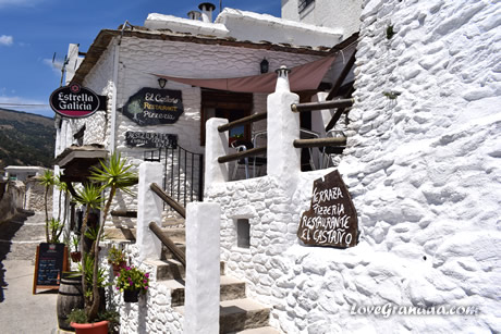 entrance to castaño restaurant in pamapaneira