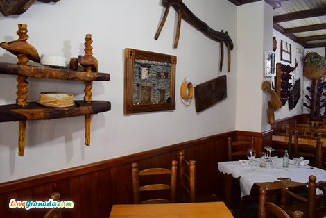 interior of the Piedra Ventana restaurant in Trevelez