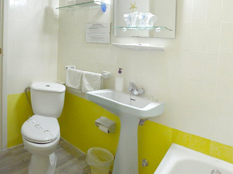 altamar bathroom