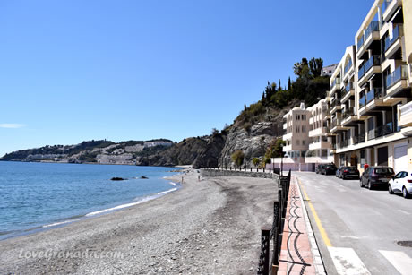 cotobro beach in almunecar
