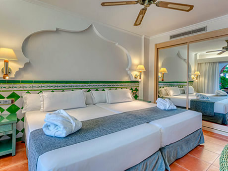playa calida double bedroom