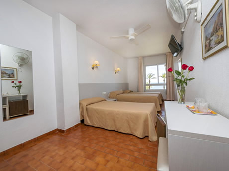 velilla tripple room