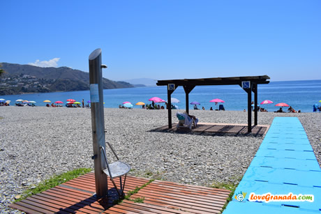 shower in velilla beach