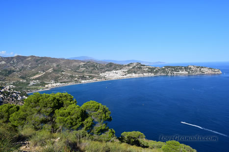 several kayaks in the herradura beach in granada province