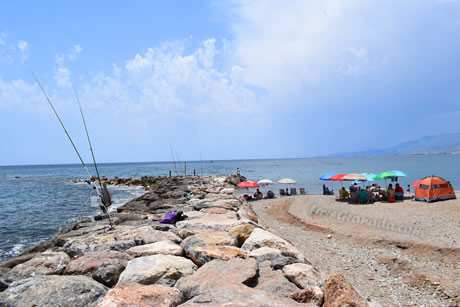 rocks for fiching in torrenueva beach in motril