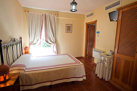 a double room in hostal san juan salobrena