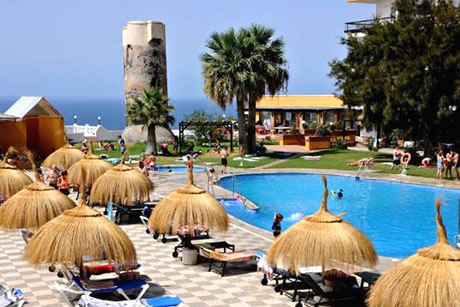 beautiful pool in salobreña suites hotel in salobrena