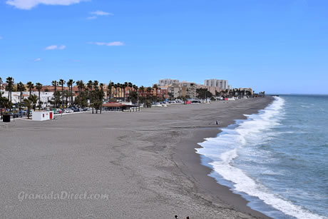 empty la cahrca beach in winter in salobreña