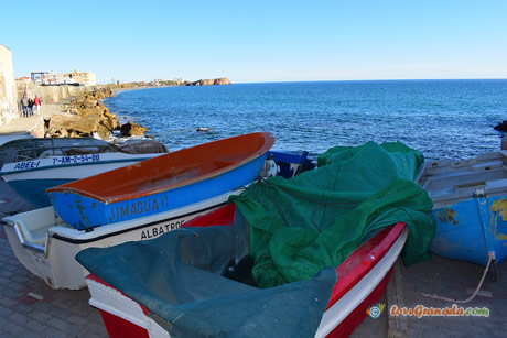 small ships in caletilla