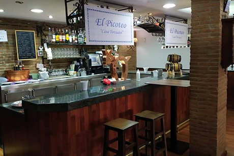 tapas bar el picoteo in the albaicin