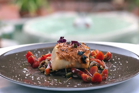 plate of fish with vegetable in zoraya
