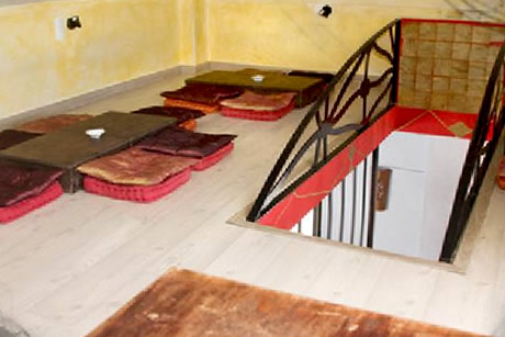 second floor wth cushions in abacote in granada