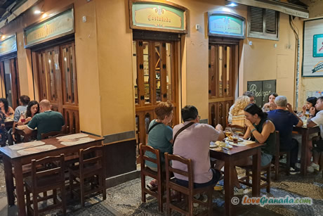 bodegas castaneda terraza at night