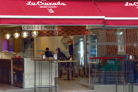 la cruzada entrance en acera del darro