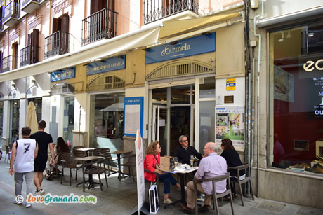 pescadito de carmela terrace with tables