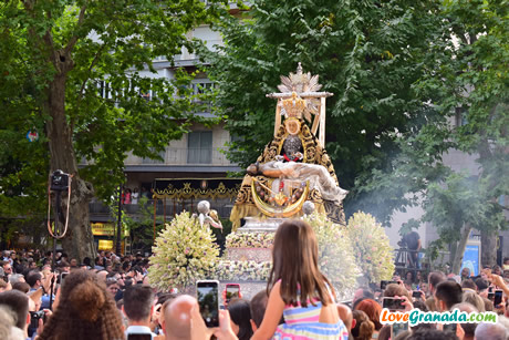 virgen angustias procession