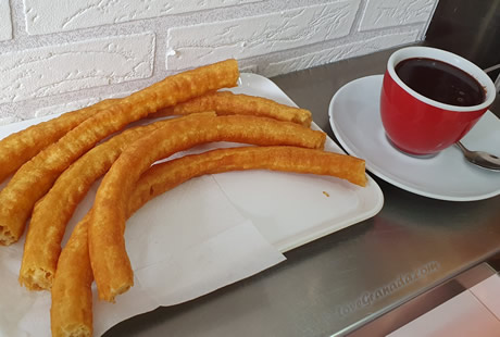 churros and chocolate