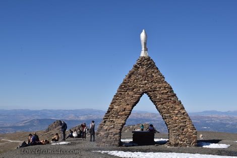 snow virgen in sierra nevada