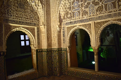 alhambra at night