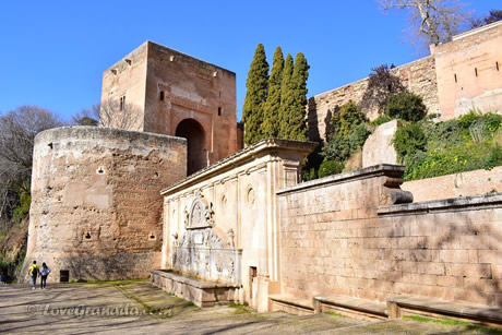 puetra de justicia alhambra