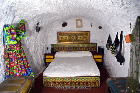 sacromonte cave one of what to see in granada