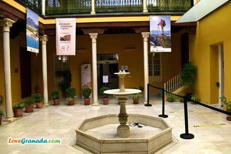 tourist office in calle carcel baja