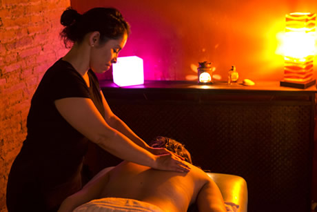 massage room in elvira baths in granada