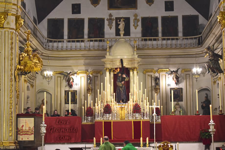 altarpiece in the santa ana church in plaza nueva