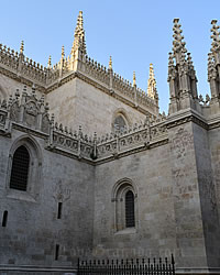 entrance to catholic kings rests