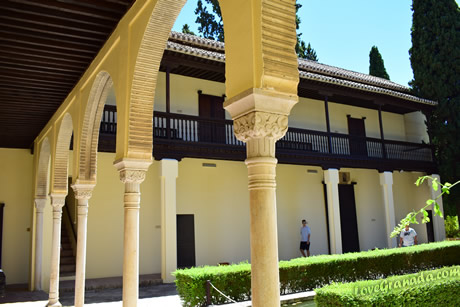 beautiful arch in chapiz house in granada
