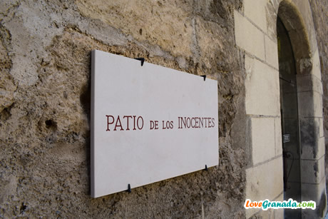 patio inocentes sign
