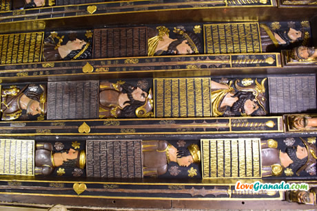 woden decorated ceiling