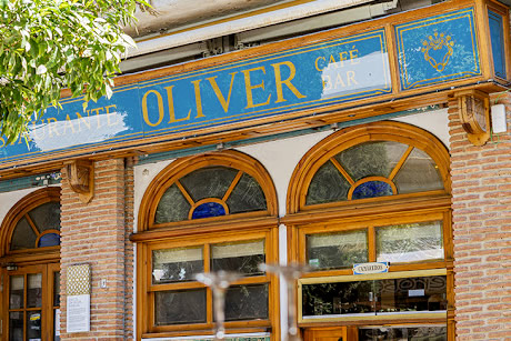 exteror of oliver restaurant