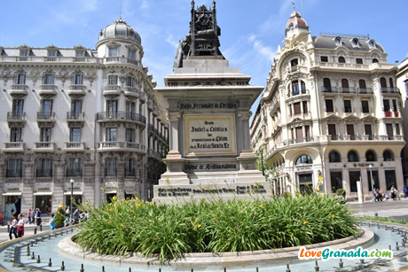 plaza izabel catolica in granada