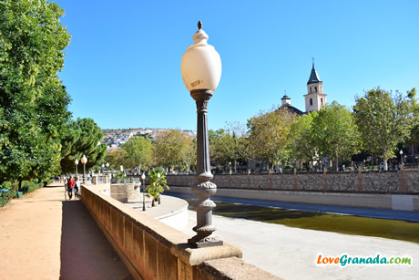 genil river and escolapis in the background
