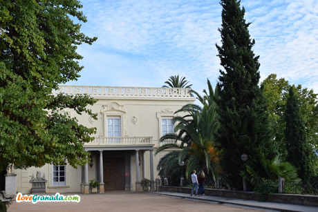 carmen of the martyrs palace entrance